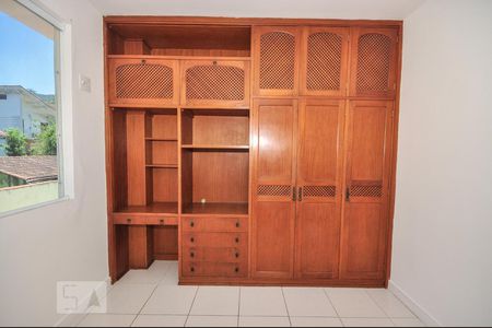 Casa de condomínio à venda com 256m², 3 quartos e 3 vagasQuarto 2