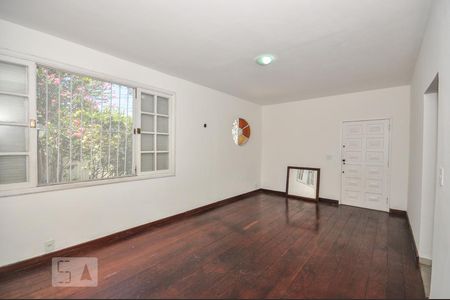 Casa de condomínio à venda com 256m², 3 quartos e 3 vagasSala