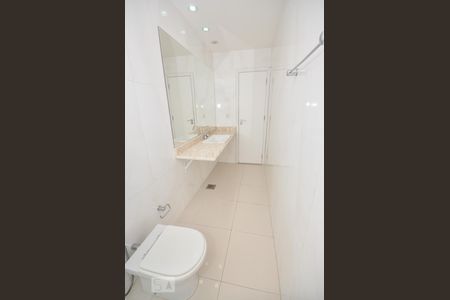 Casa de condomínio à venda com 256m², 3 quartos e 3 vagasBanheiro Suíte