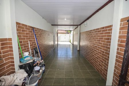 Casa de condomínio à venda com 256m², 3 quartos e 3 vagasGaragem
