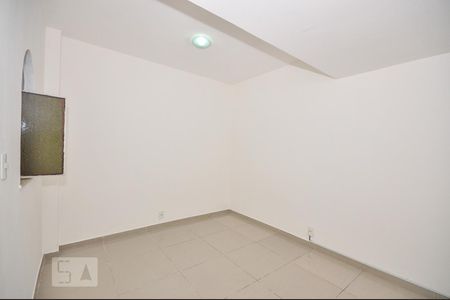 Casa de condomínio à venda com 256m², 3 quartos e 3 vagasAntessala