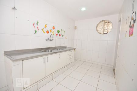 Casa de condomínio à venda com 256m², 3 quartos e 3 vagasCozinha