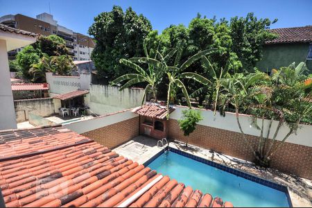 Casa de condomínio à venda com 256m², 3 quartos e 3 vagasQuarto 2