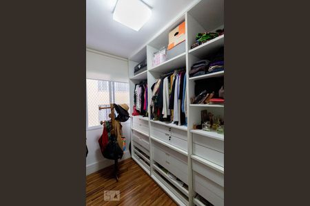 Apartamento para alugar com 120m², 2 quartos e 2 vagas Apartamento para alugar com 120m², 2 quartos e 2 vagasQuarto