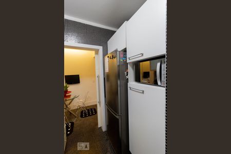 Apartamento para alugar com 120m², 2 quartos e 2 vagas Apartamento para alugar com 120m², 2 quartos e 2 vagasCozinha