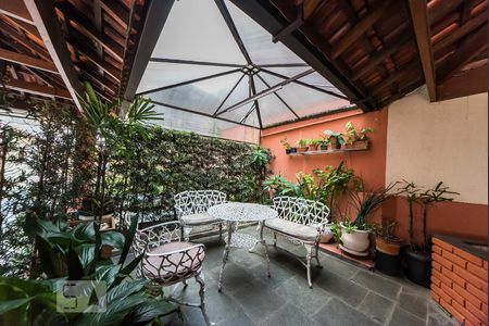 Apartamento à venda com 150m², 3 quartos e 2 vagasChurrasqueira