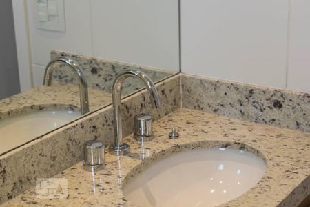 Apartamento à venda com 106m², 3 quartos e 2 vagasQuarto 3 - Suíte/ Banheiro (Torneira)