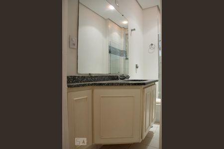 Apartamento para alugar com 190m², 3 quartos e 2 vagasBanheiro social