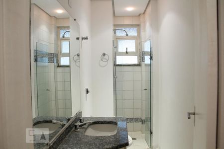 Apartamento para alugar com 190m², 3 quartos e 2 vagasBanheiro social