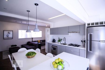 Cozinha de apartamento para alugar com 2 quartos, 118m² em Cerqueira César, São Paulo