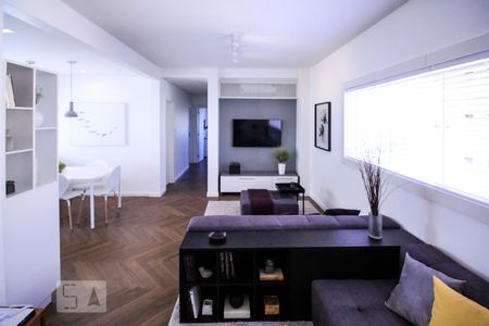 Sala de apartamento para alugar com 2 quartos, 118m² em Cerqueira César, São Paulo