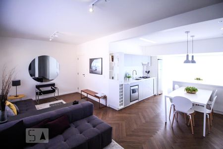 Sala de apartamento para alugar com 2 quartos, 118m² em Cerqueira César, São Paulo
