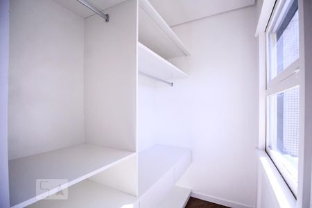Apartamento para alugar com 118m², 2 quartos e 1 vagaCloset