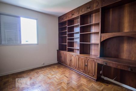 Quarto suíte de apartamento para alugar com 3 quartos, 125m² em Sumarezinho, São Paulo