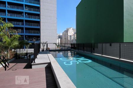 Studio à venda com 36m², 1 quarto e 1 vaga Studio à venda com 36m², 1 quarto e 1 vagaPiscina