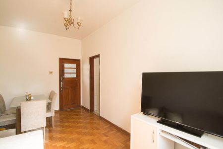 Sala  de apartamento para alugar com 2 quartos, 70m² em Serra, Belo Horizonte