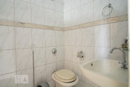 Banheiro de apartamento para alugar com 2 quartos, 70m² em Serra, Belo Horizonte