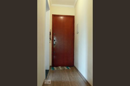 Apartamento à venda com 70m², 3 quartos e 1 vaga Apartamento à venda com 70m², 3 quartos e 1 vagaCorredor