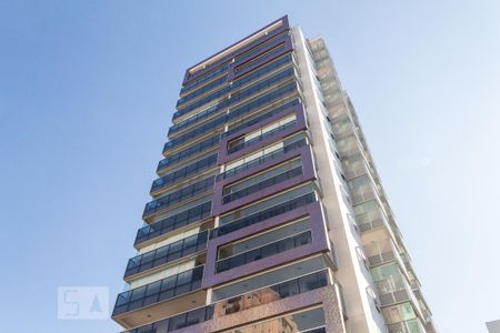 Apartamento para alugar com 47m², 1 quarto e 1 vaga Apartamento para alugar com 47m², 1 quarto e 1 vagaFachada