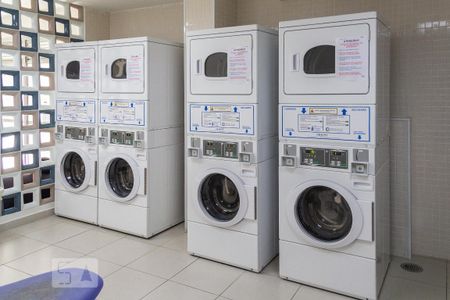 Apartamento para alugar com 47m², 1 quarto e 1 vaga Apartamento para alugar com 47m², 1 quarto e 1 vagaLavanderia (área comum)