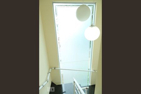 Casa à venda com 277m², 3 quartos e 4 vagasEscada