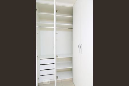 Casa à venda com 277m², 3 quartos e 4 vagasSuíte 2