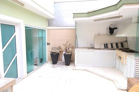 Casa à venda com 277m², 3 quartos e 4 vagasQuintal 