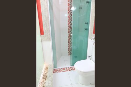 Casa à venda com 277m², 3 quartos e 4 vagasBanheiro da suíte 2