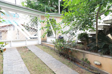 Casa à venda com 277m², 3 quartos e 4 vagasGaragem externa