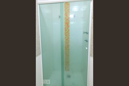 Casa à venda com 277m², 3 quartos e 4 vagasBanheiro da suíte 1