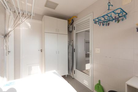 Apartamento à venda com 115m², 3 quartos e 2 vagasÁrea de serviço 