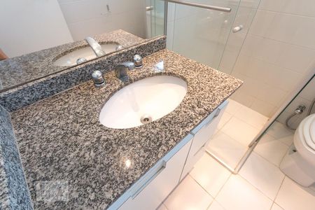Apartamento à venda com 115m², 3 quartos e 2 vagasBanheiro 2
