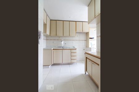 Apartamento à venda com 63m², 2 quartos e 1 vagaCozinha 