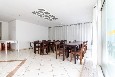Apartamento à venda com 63m², 2 quartos e 1 vagaSalão de Festas 