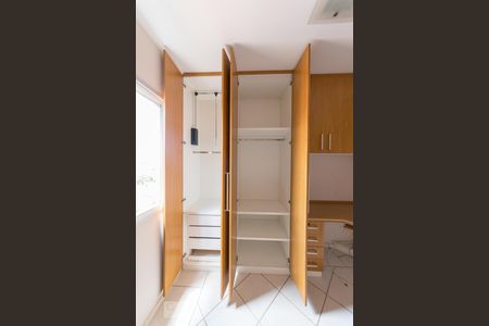 Quarto 1 de apartamento para alugar com 3 quartos, 82m² em Jardim Leonor, Campinas