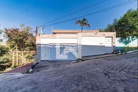 Casa à venda com 450m², 3 quartos e 6 vagasFachada