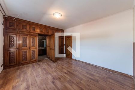 Casa à venda com 450m², 3 quartos e 6 vagasSuíte 1