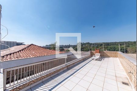 Casa à venda com 450m², 3 quartos e 6 vagasSolarium