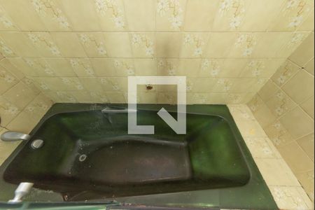 Casa à venda com 450m², 3 quartos e 6 vagasBanheiro da Suíte 2