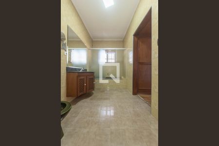 Casa à venda com 450m², 3 quartos e 6 vagasBanheiro da Suíte 2