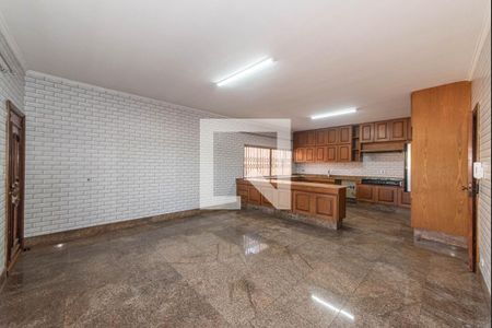 Casa à venda com 450m², 3 quartos e 6 vagasCozinha