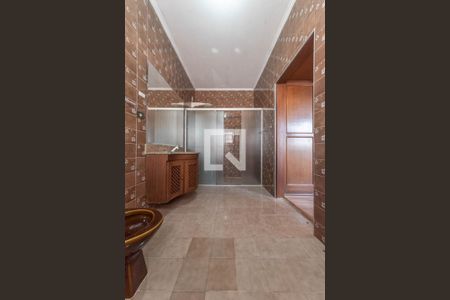 Casa à venda com 450m², 3 quartos e 6 vagasBanheiro da Suíte 1