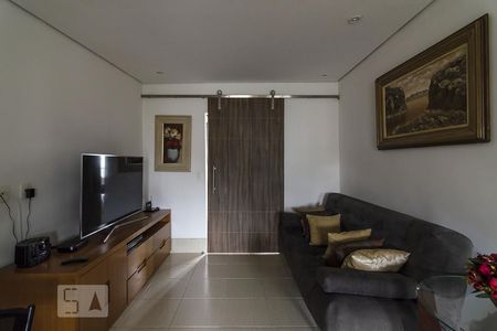 Sala de casa para alugar com 2 quartos, 84m² em Santa Tereza, Belo Horizonte