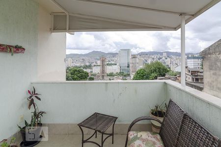 Casa para alugar com 84m², 2 quartos e sem vagaVaranda