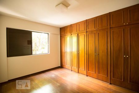 Suíte de apartamento à venda com 4 quartos, 190m² em Serra, Belo Horizonte