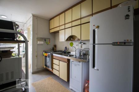 Apartamento para alugar com 75m², 2 quartos e 2 vagasCozinha