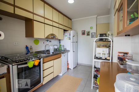Apartamento para alugar com 75m², 2 quartos e 2 vagasCozinha