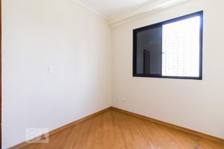 Apartamento à venda com 106m², 3 quartos e 3 vagas Apartamento à venda com 106m², 3 quartos e 3 vagasQuarto 02