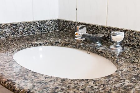 Apartamento à venda com 106m², 3 quartos e 3 vagas Apartamento à venda com 106m², 3 quartos e 3 vagasDetalhe pia