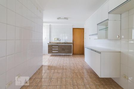 Apartamento à venda com 106m², 3 quartos e 3 vagas Apartamento à venda com 106m², 3 quartos e 3 vagasCozinha